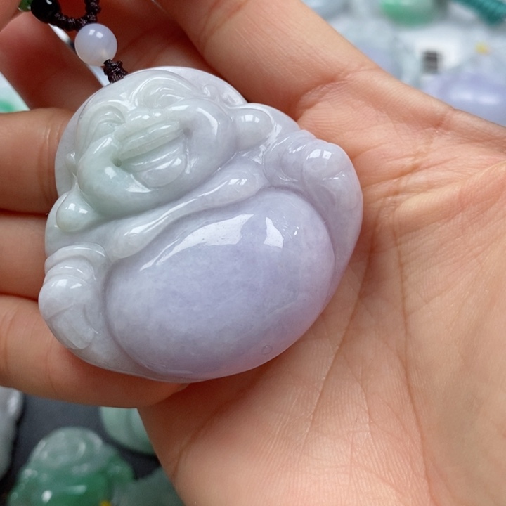 翡翠颈饰未镶嵌敏