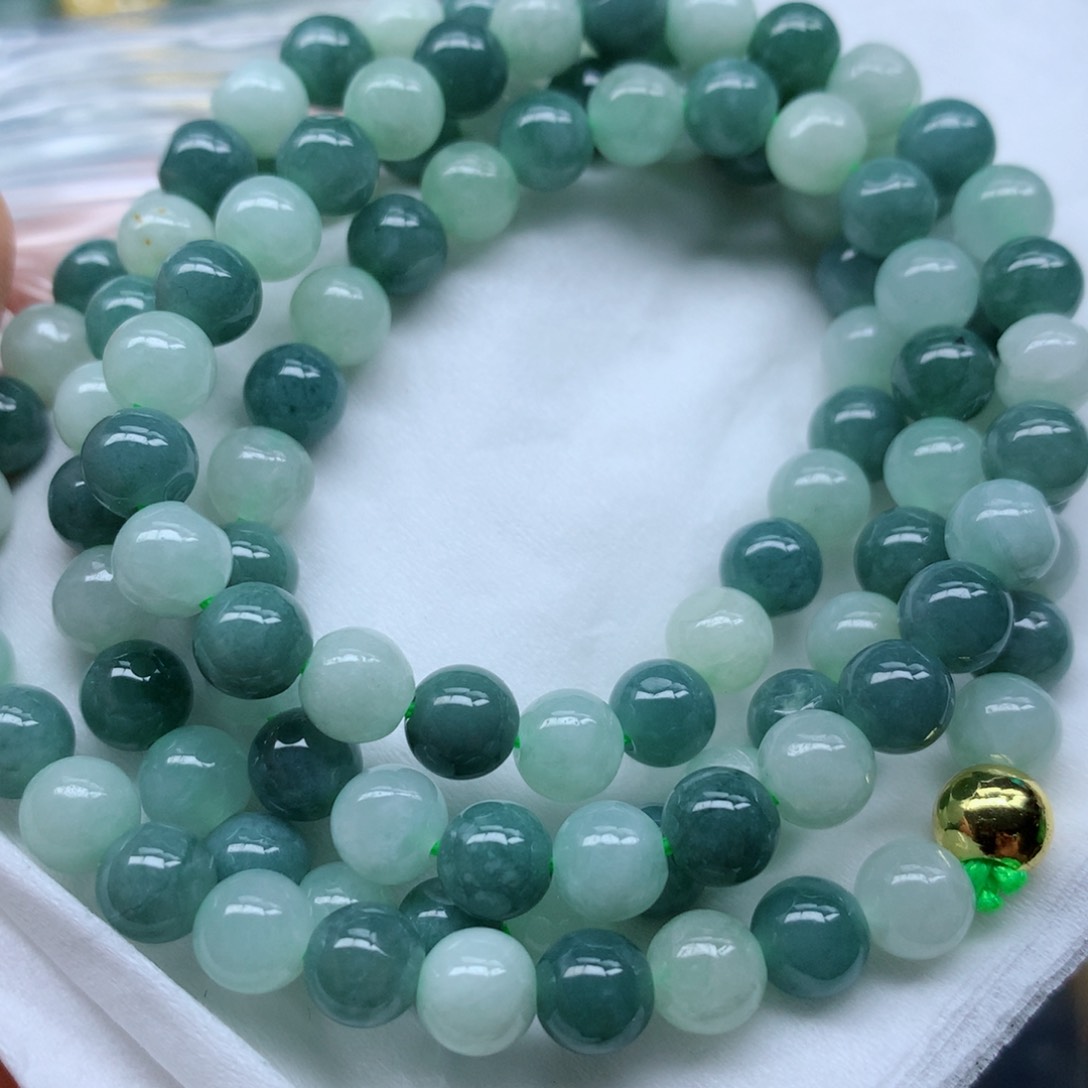 翡翠颈饰未镶嵌手串