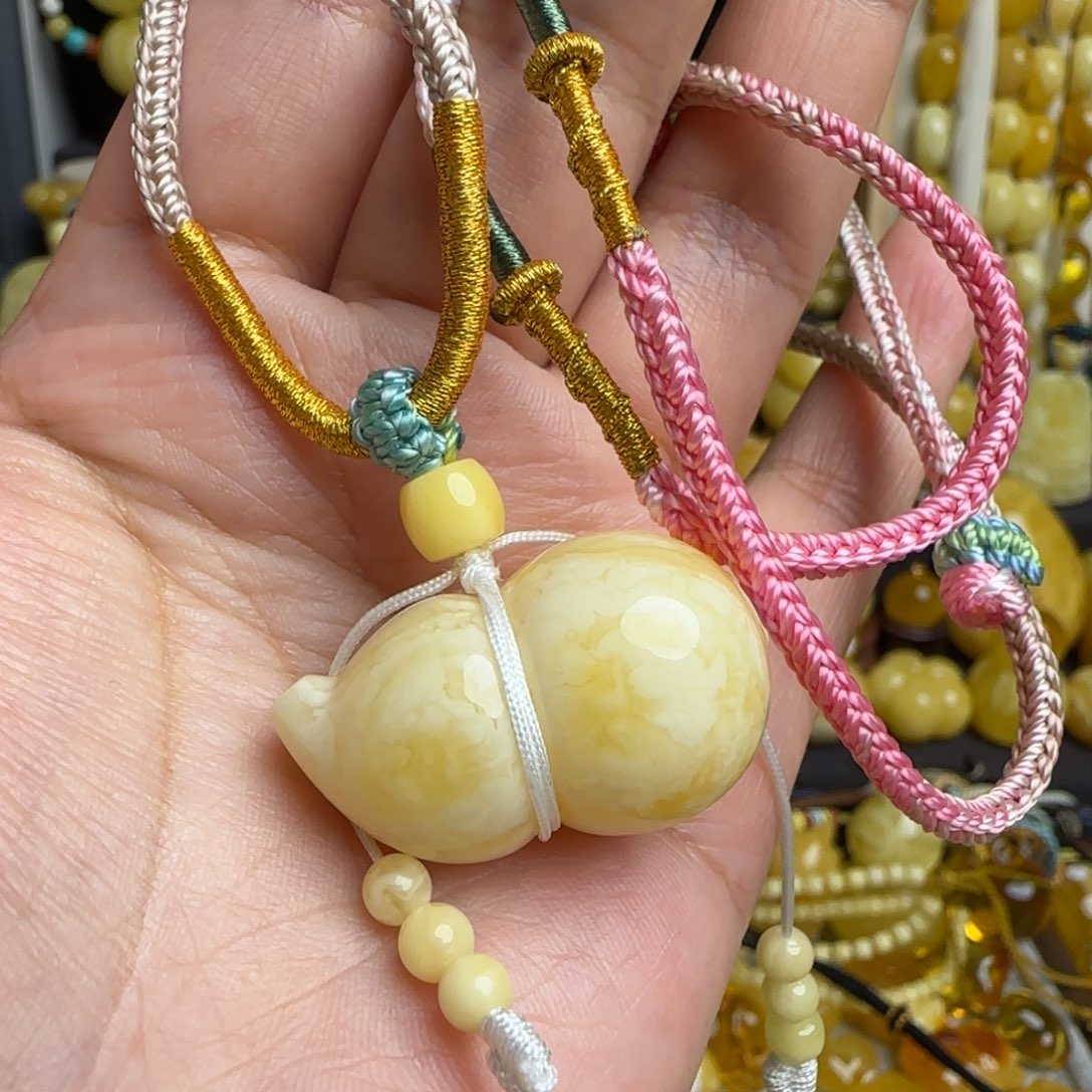 未镶嵌套链蜜蜡天然俄料浓白妖花蜜蜡葫芦吊坠