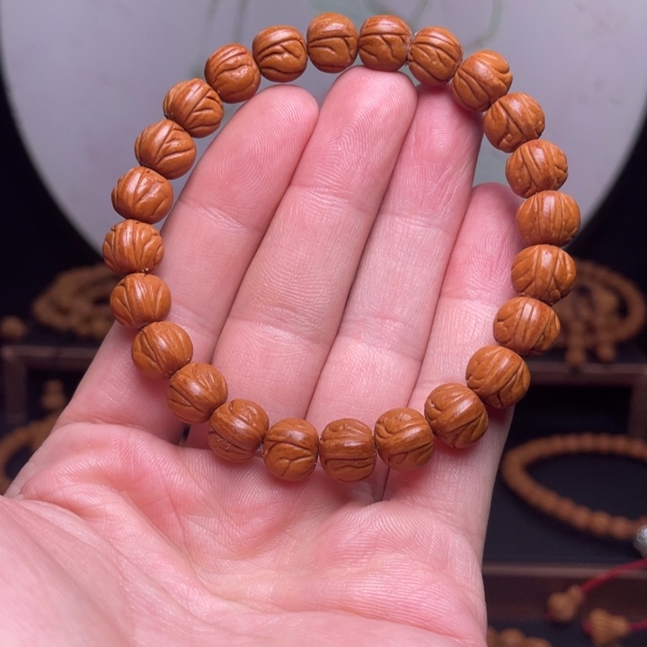 ꧁****桃核手串10玉龙脊手串