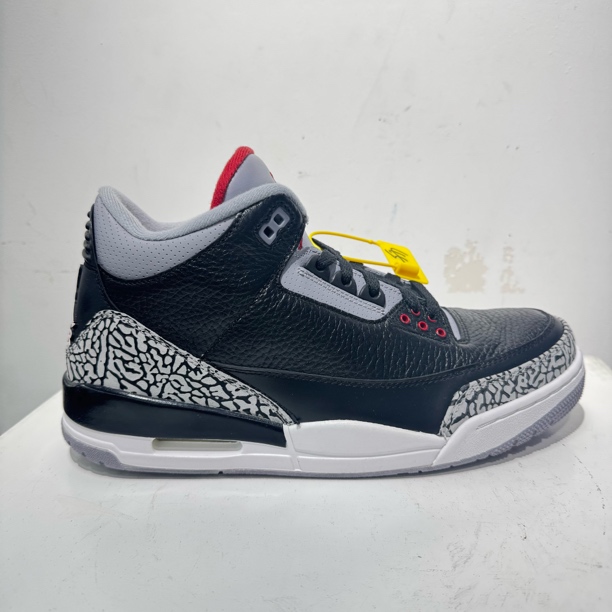 全新未使用 AIR JORDAN 45码 全新原盒 aj3黑水泥 球鞋