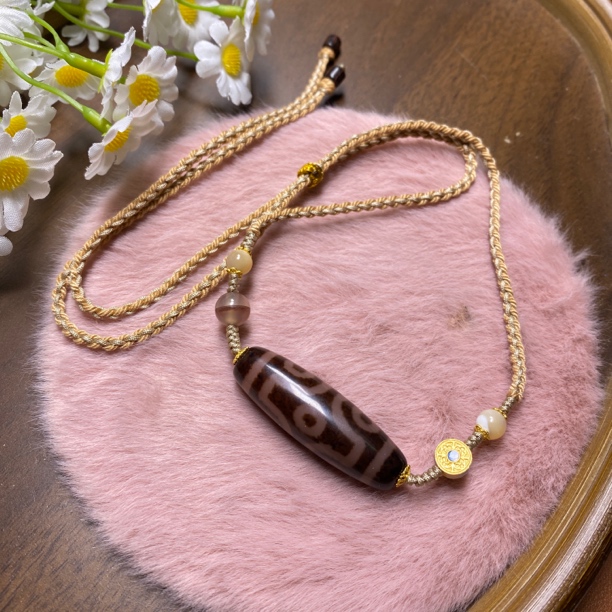 玛瑙细料十字六眼锁骨链时尚个性设计颈饰