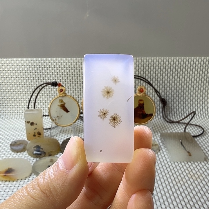 石***意玛瑙/玉髓未镶嵌吊坠(不含链)