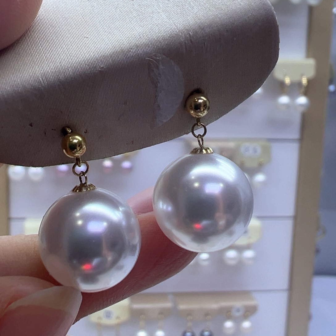 18K金镶嵌淡水珍珠耳饰