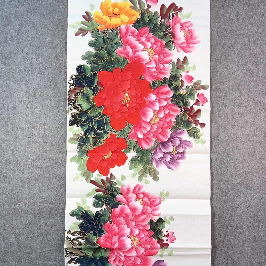 国画332 山水黔城市中心的一栋