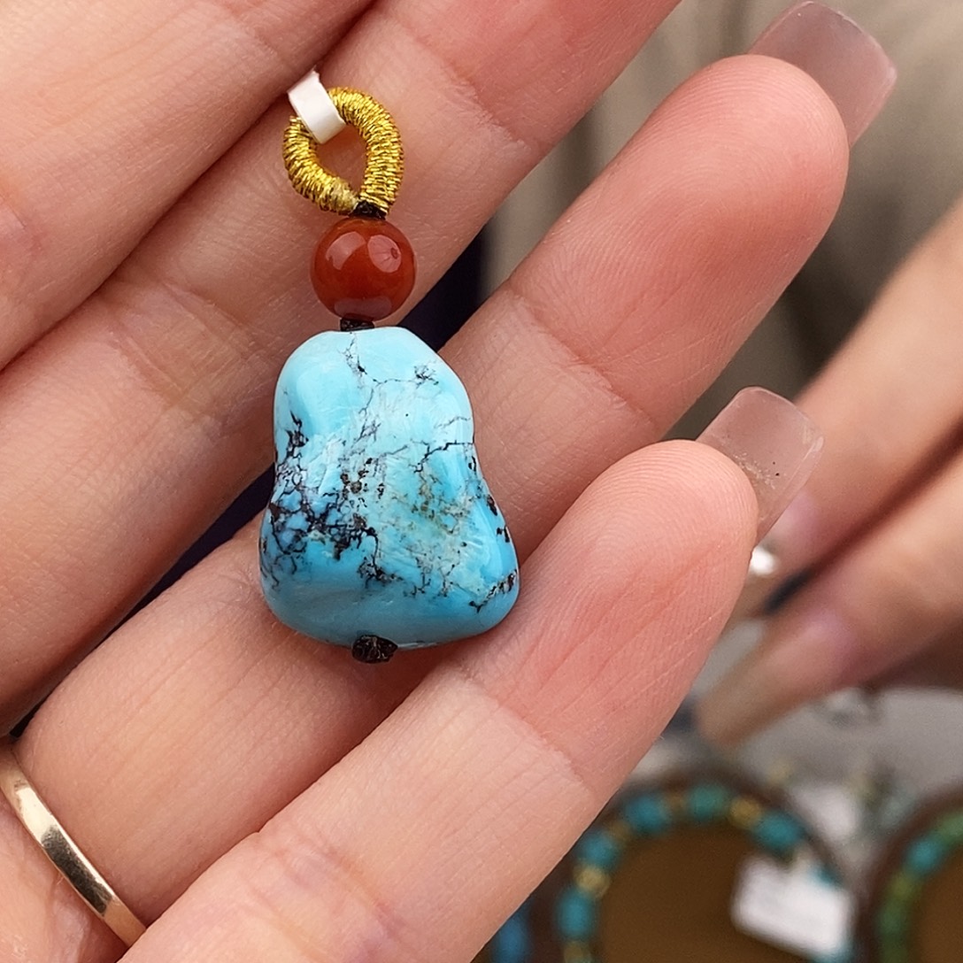 绿松石未镶嵌原矿