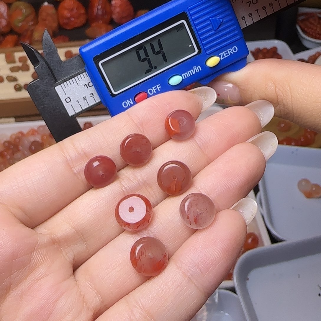 南红玛瑙未镶嵌颈饰