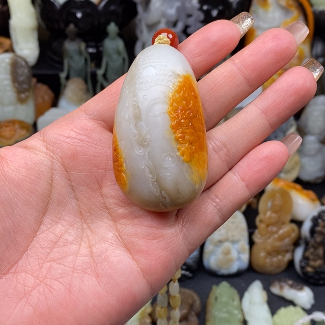 和田玉颈饰未镶嵌