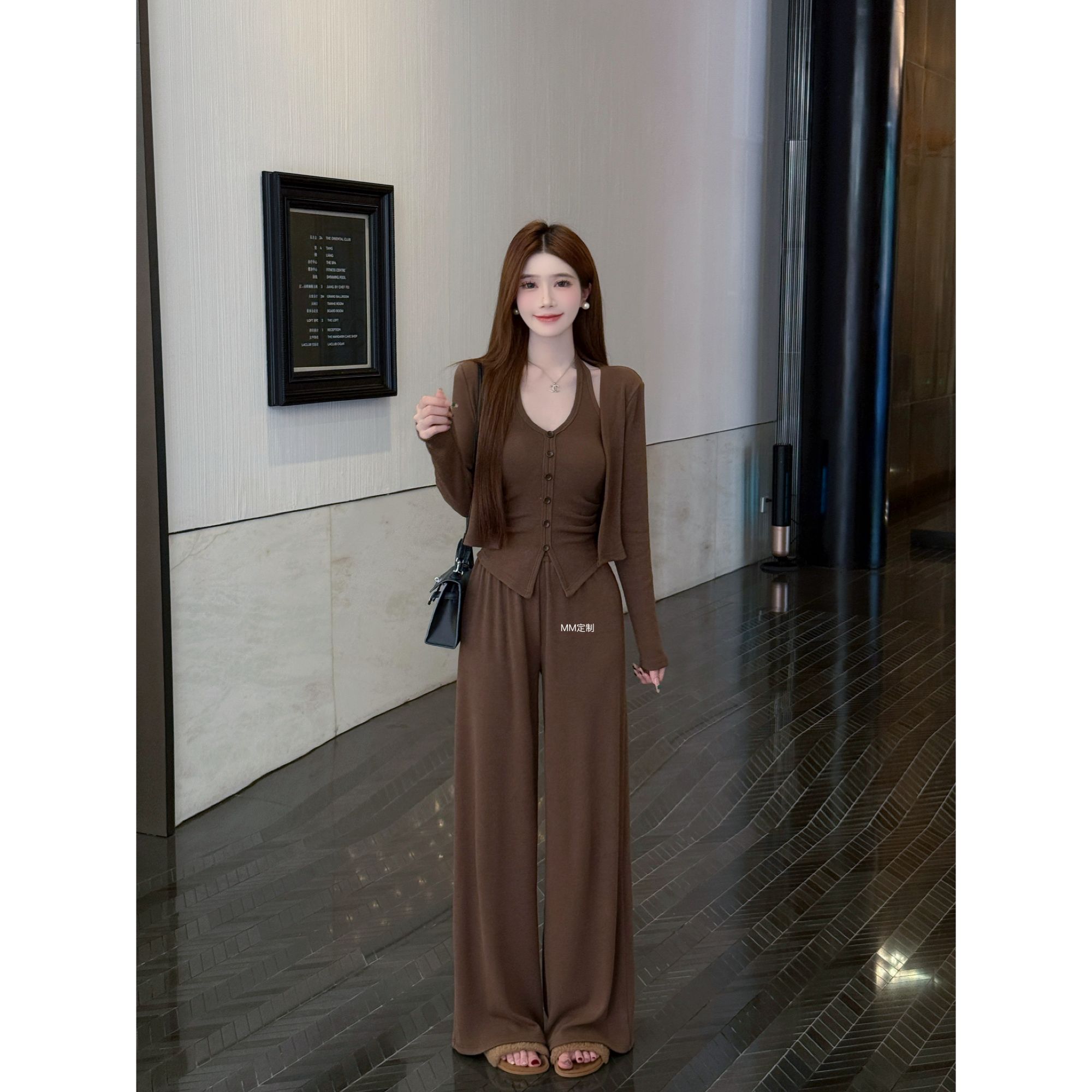 【漫感轮廓】提升精致挂脖背心长袖开衫外套直筒显瘦长裤三件套A495