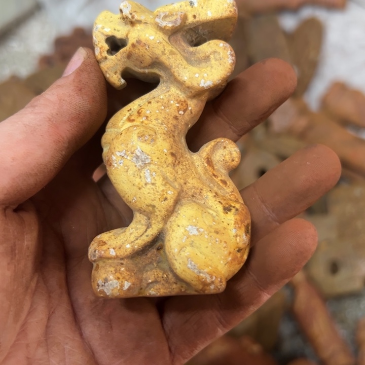 欭****和田玉（黄玉）未镶嵌挂件