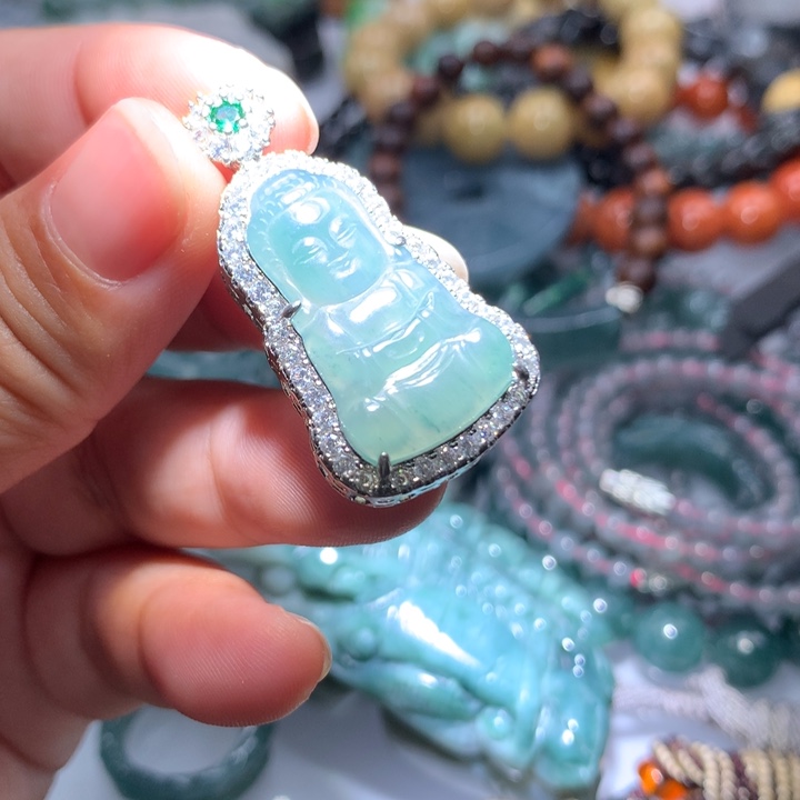 翡翠颈饰未镶嵌保真天然A货翡翠