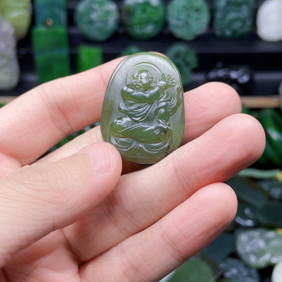 和田玉未镶嵌珠宝半成品
