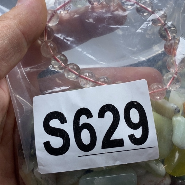 蛇纹石玉未镶嵌珠宝奇石