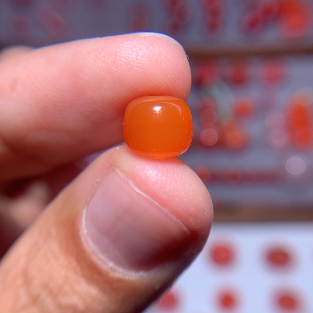 南红玛瑙老型8×7未镶嵌微沙袋