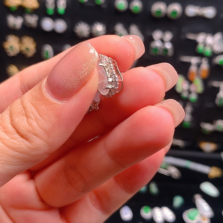 一***轩翡翠银S925镶嵌耳饰耳钉