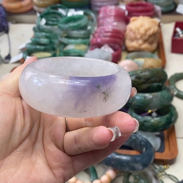 合金佘太翠石英质玉