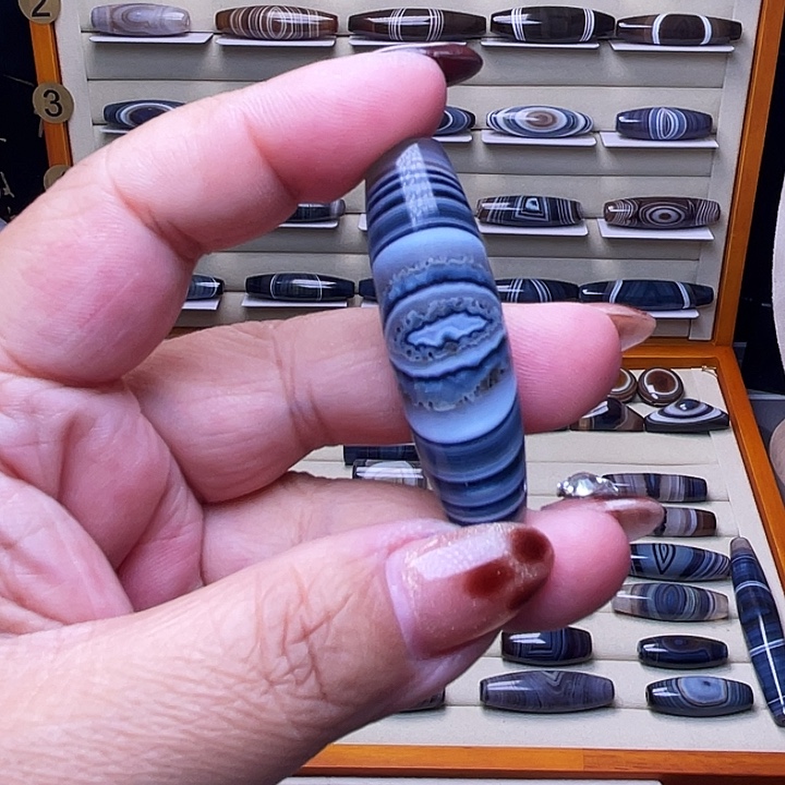 汲***齋玛瑙/玉髓未镶嵌颈饰