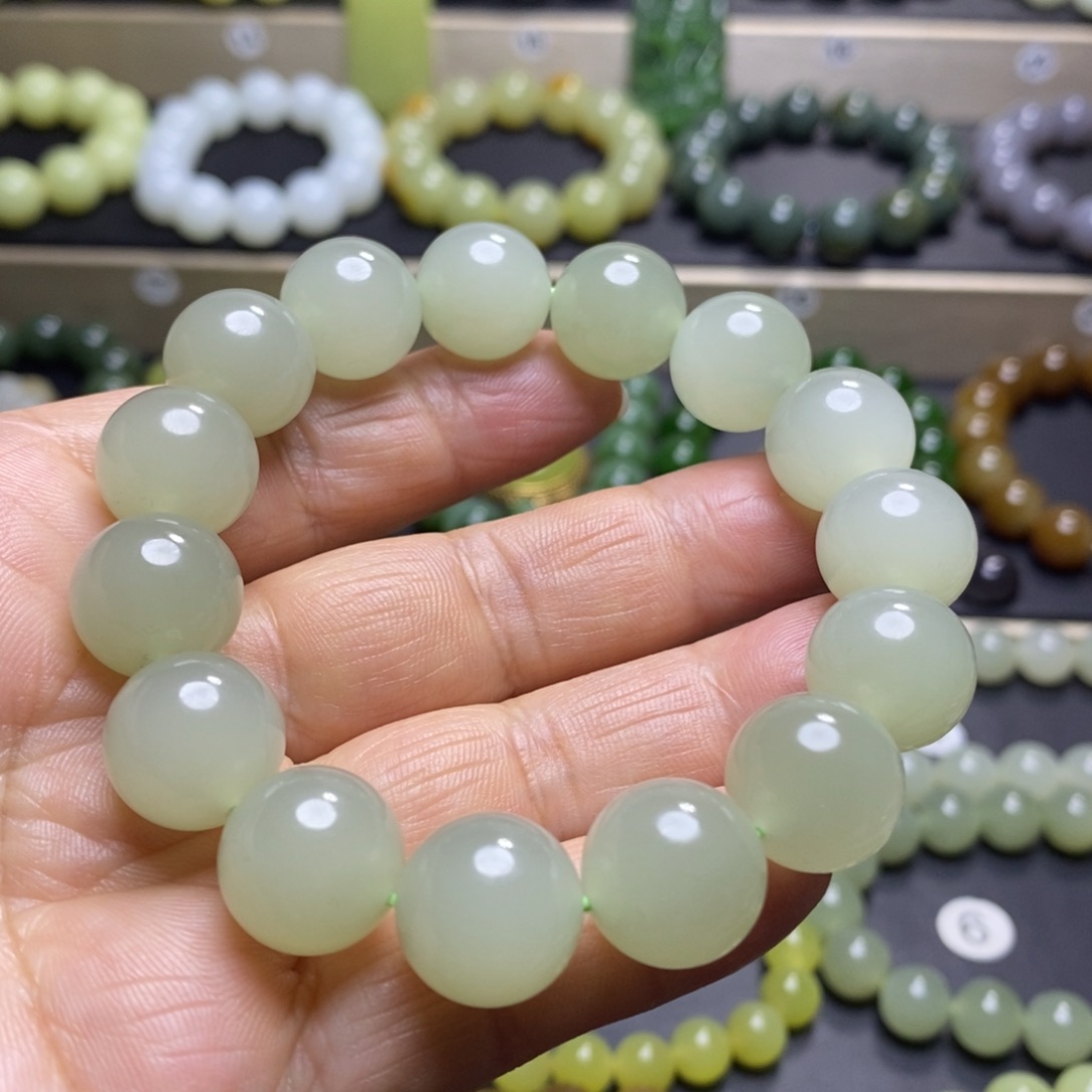 和田玉手串未镶嵌