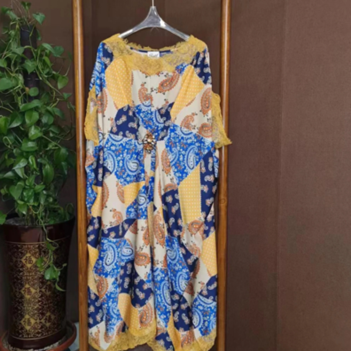 简约大方时尚宽松版长裙