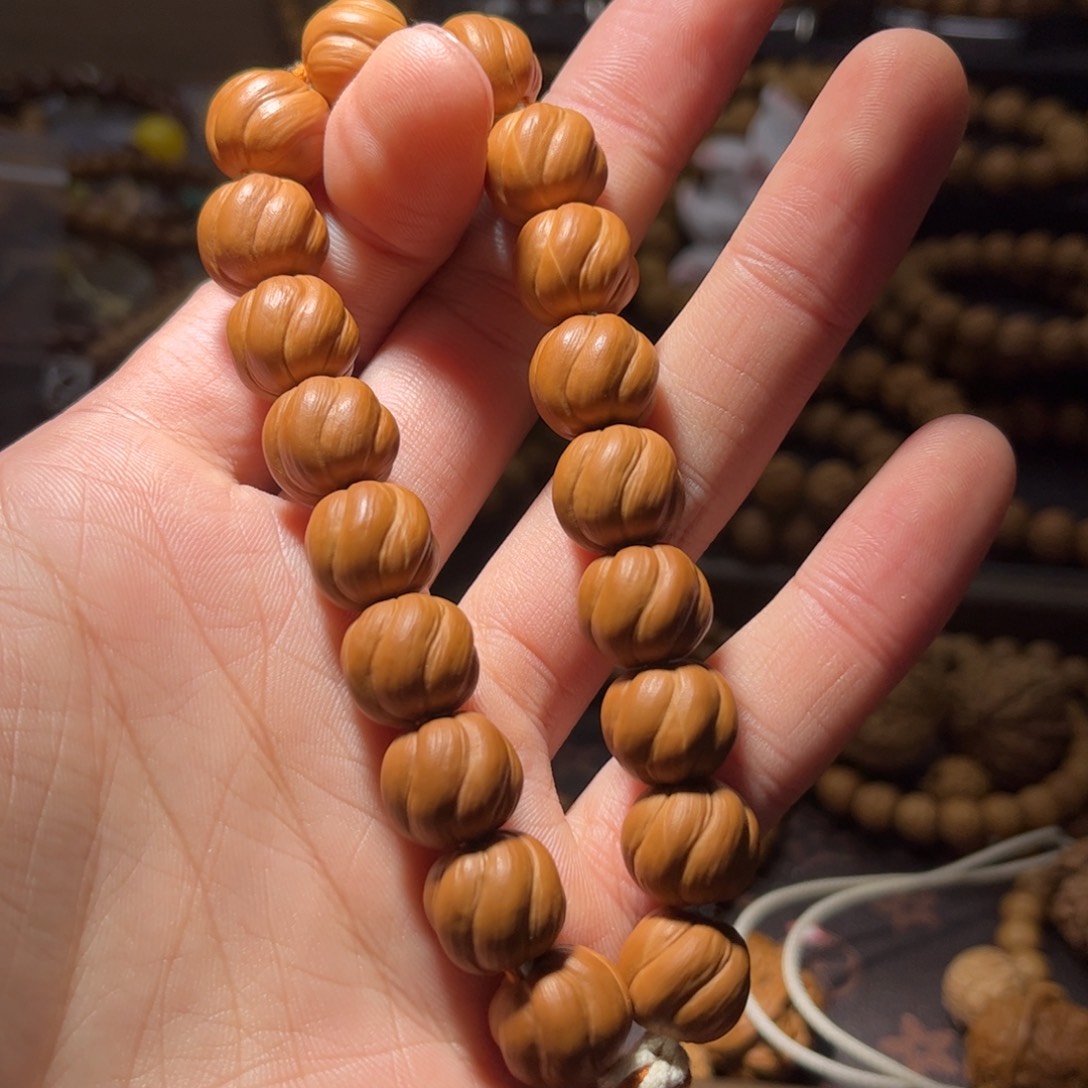 猴头核桃吊坠14卷卷酥全品无瑕无药聚宝盆料