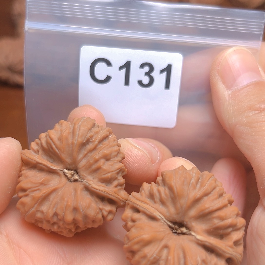 文玩核桃吊坠38凹底