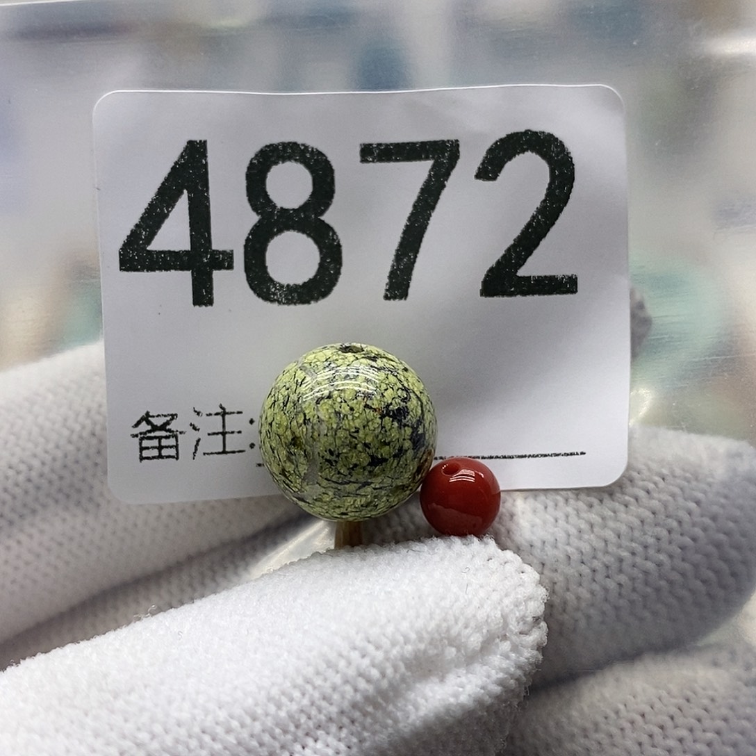 南红玛瑙未镶嵌颈饰