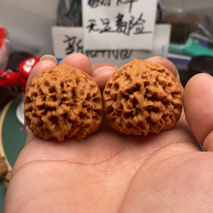 文玩核桃把件秦闷