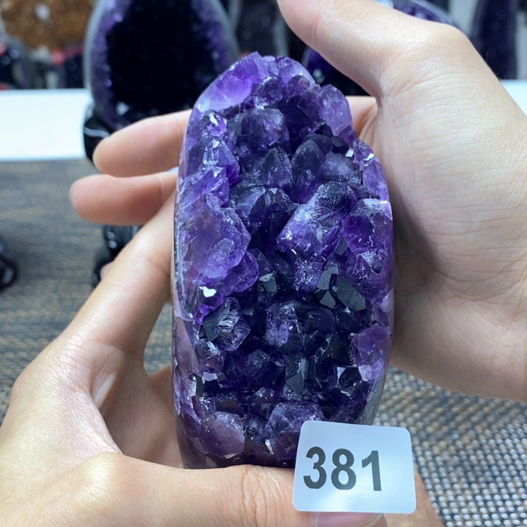 未镶嵌紫晶大型摆件（非配饰）