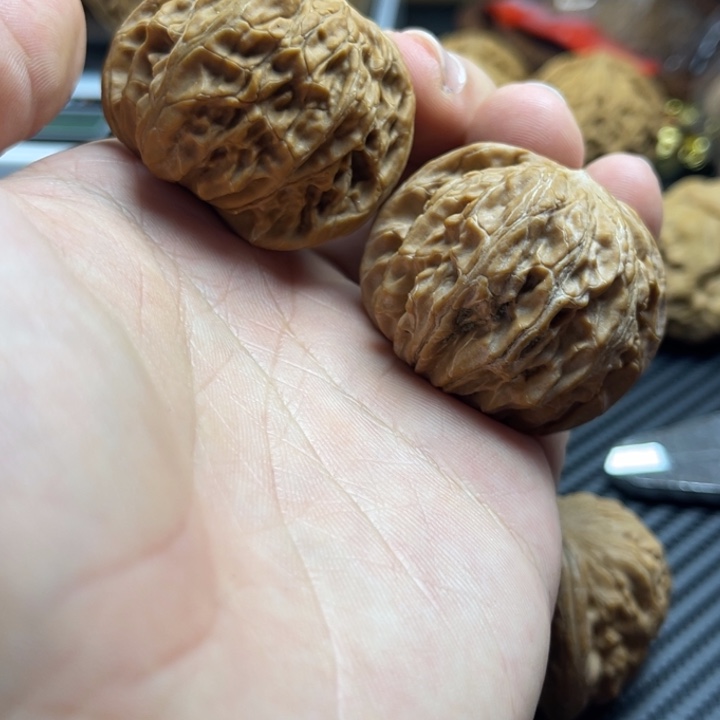 红***好把件文玩核桃42全品磨盘（色差）