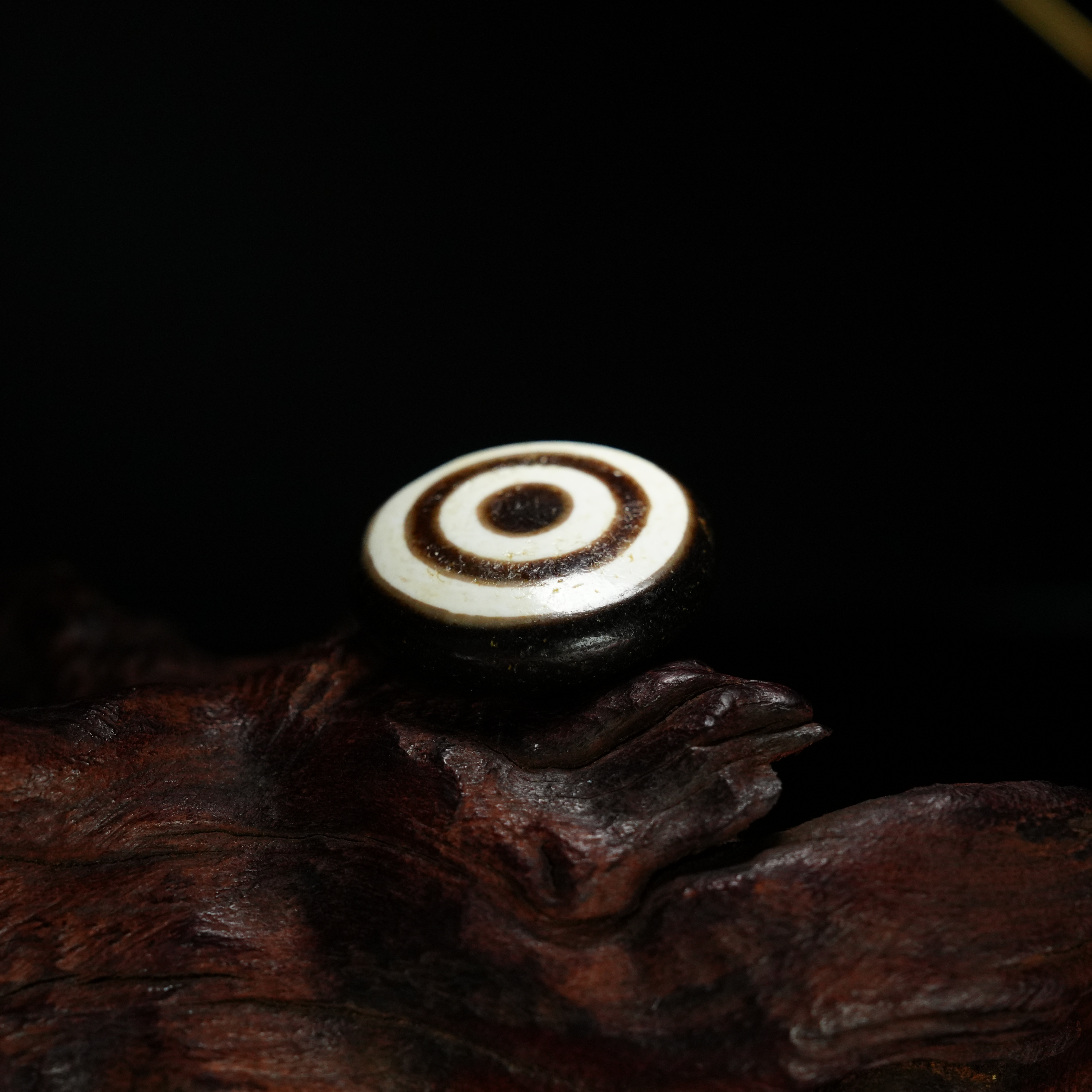 钙化太阳羊板眼玛瑙男女可佩戴个性百搭轻奢