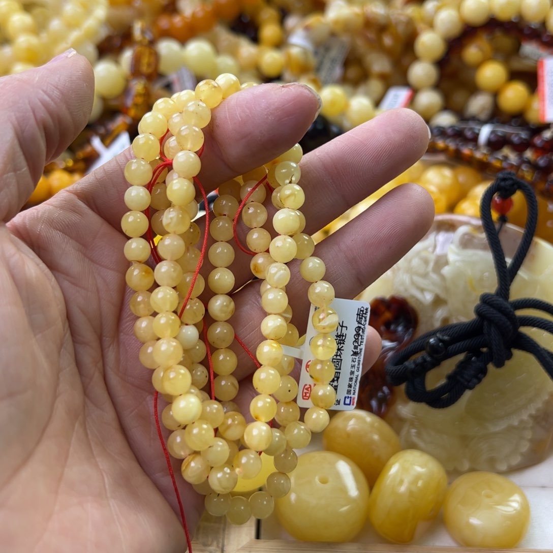 琥珀珠宝奇石未镶嵌