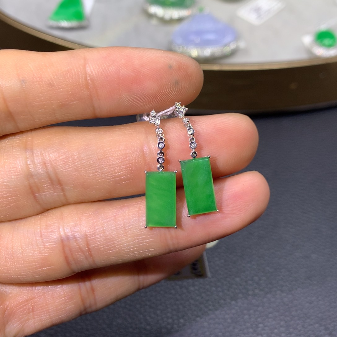 翡翠耳饰18K金镶嵌翡翠