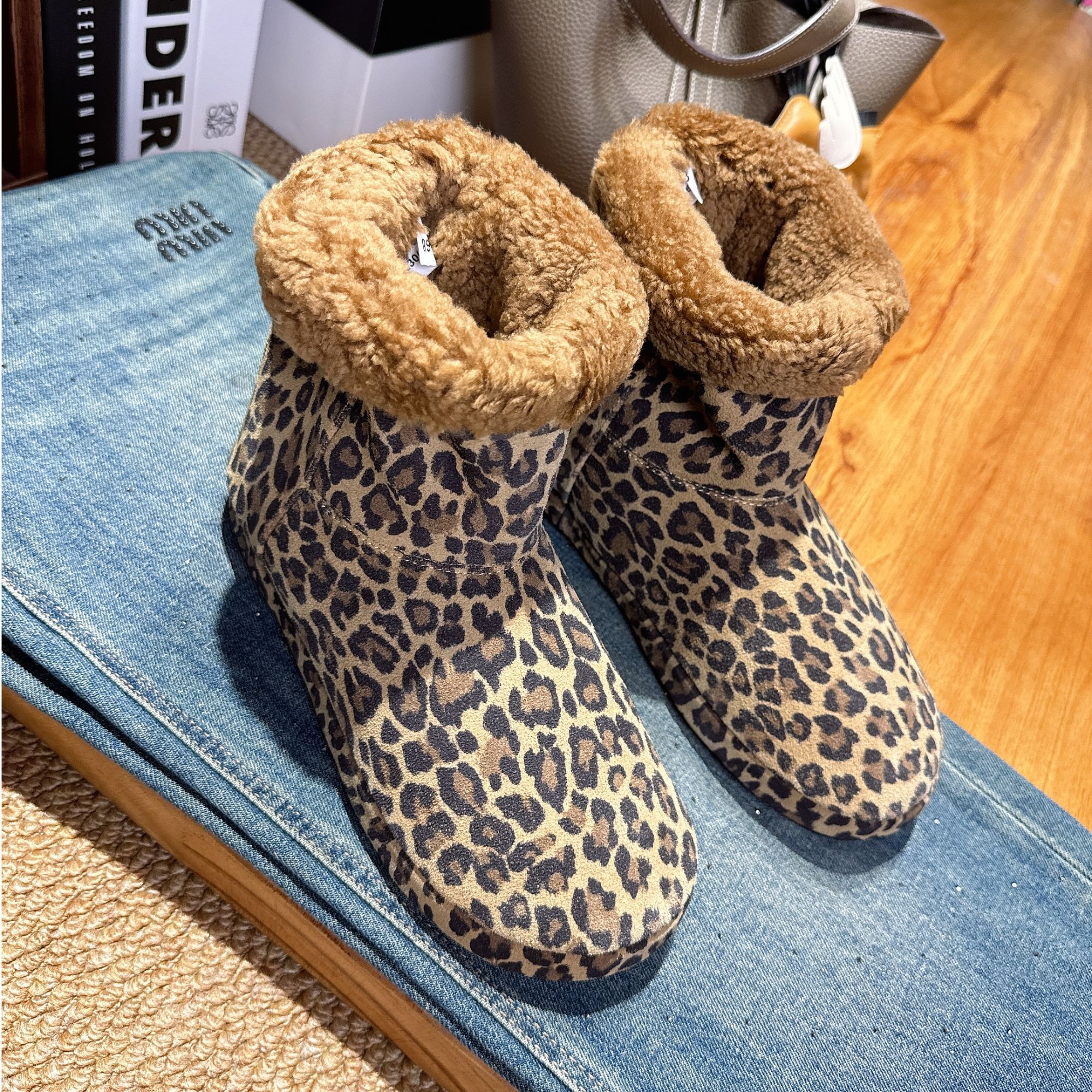 欧货冬季雪地靴女款爆款2025新款短靴女靴一脚蹬豹纹短筒棉鞋女鞋