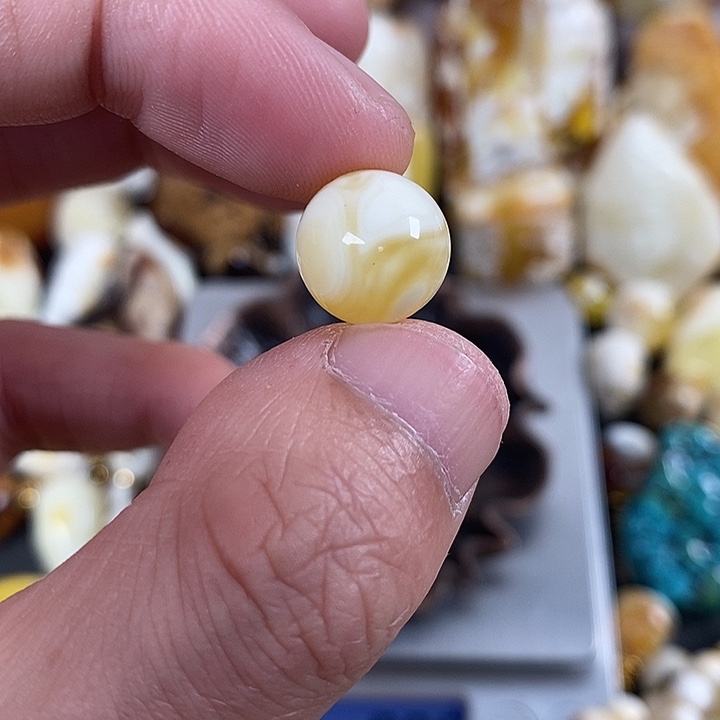 琥珀未镶嵌珠宝奇石我