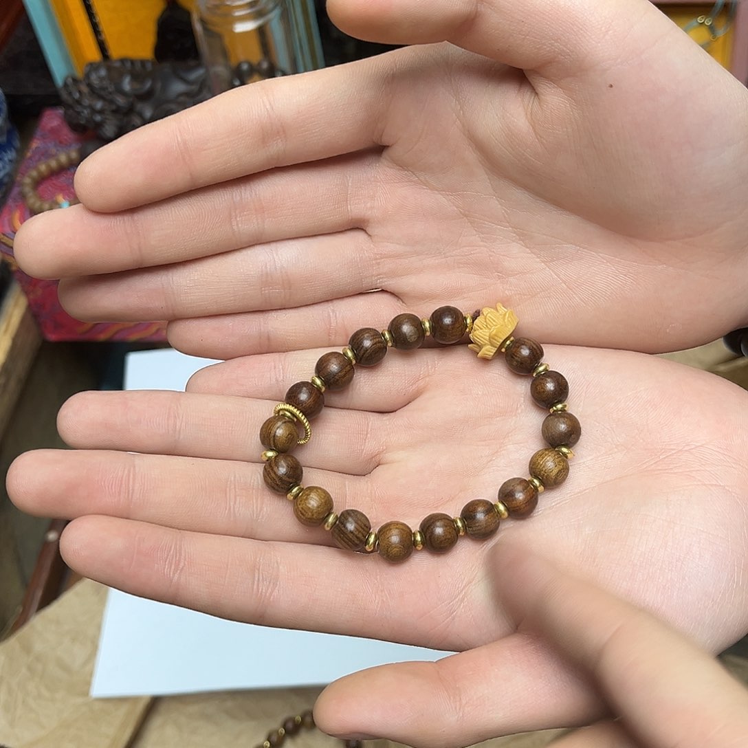 大叶紫檀（黑酸枝木类）