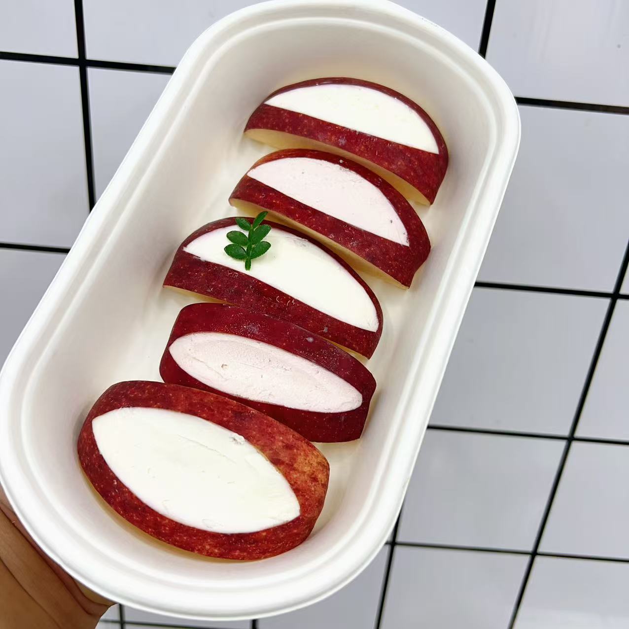 果切【花姐鲜果】苹果夹冷萃干噎酸奶一份250g-300g