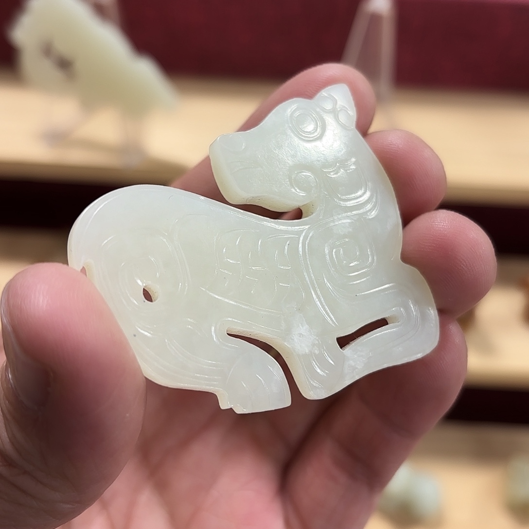 和田玉（糖玉）未镶嵌颈饰