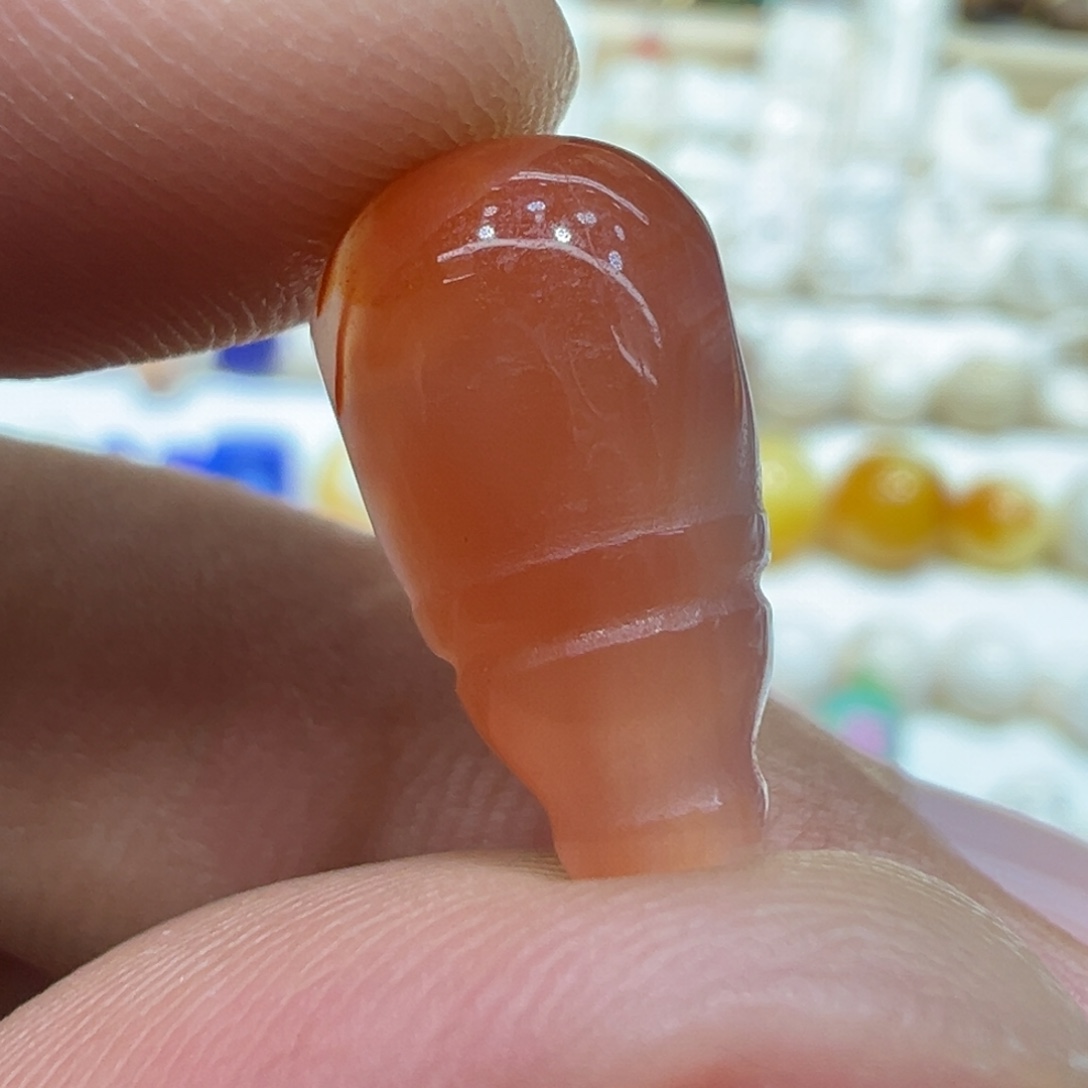 南红玛瑙未镶嵌颈饰