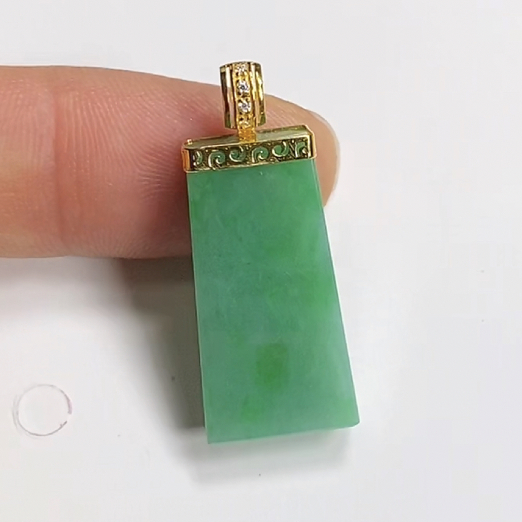 天然缅甸A货翡翠18k金镶无事牌