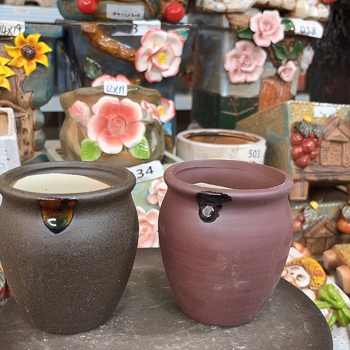 红陶陶瓷粗陶花盆。