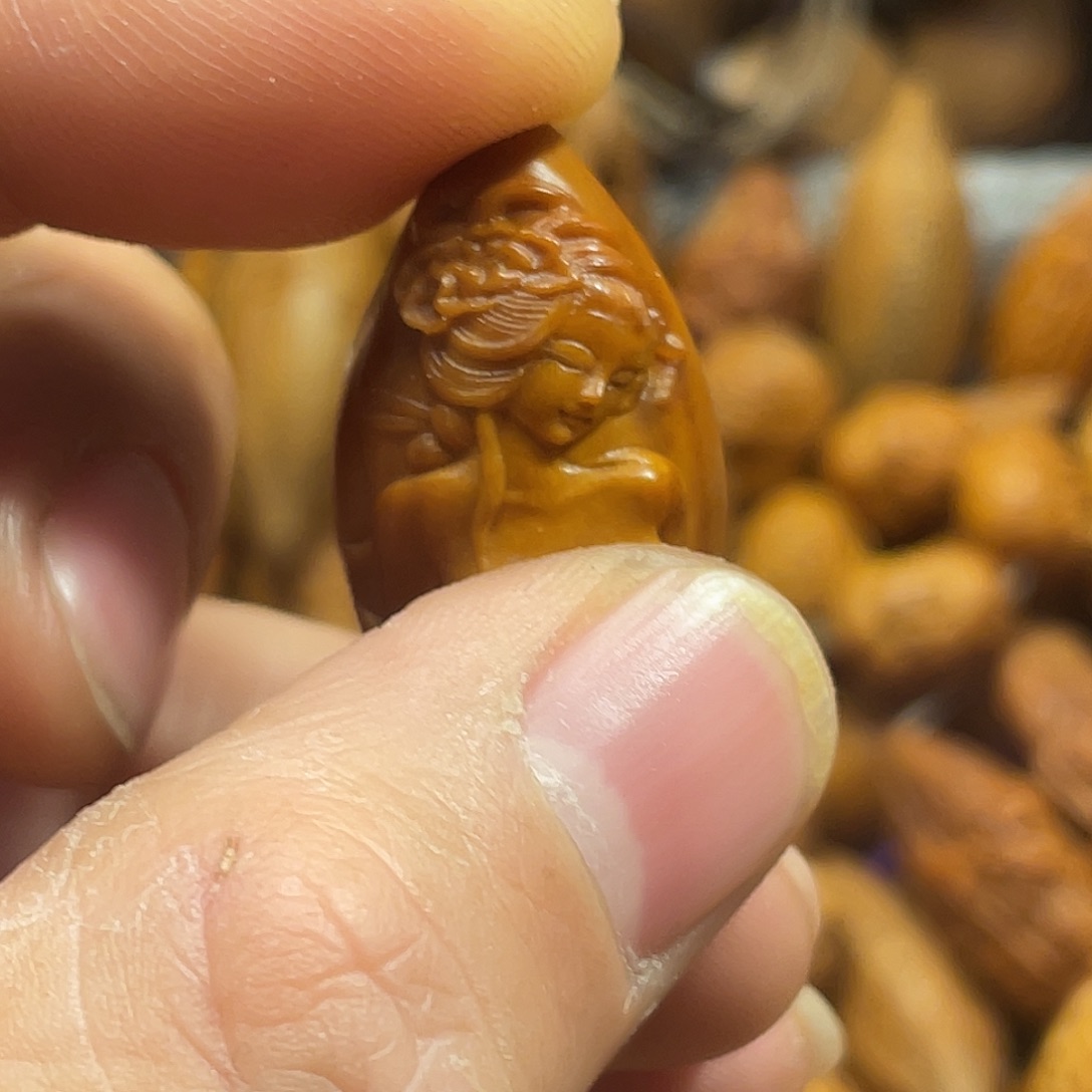 橄榄核手串/手链浮雕美女860