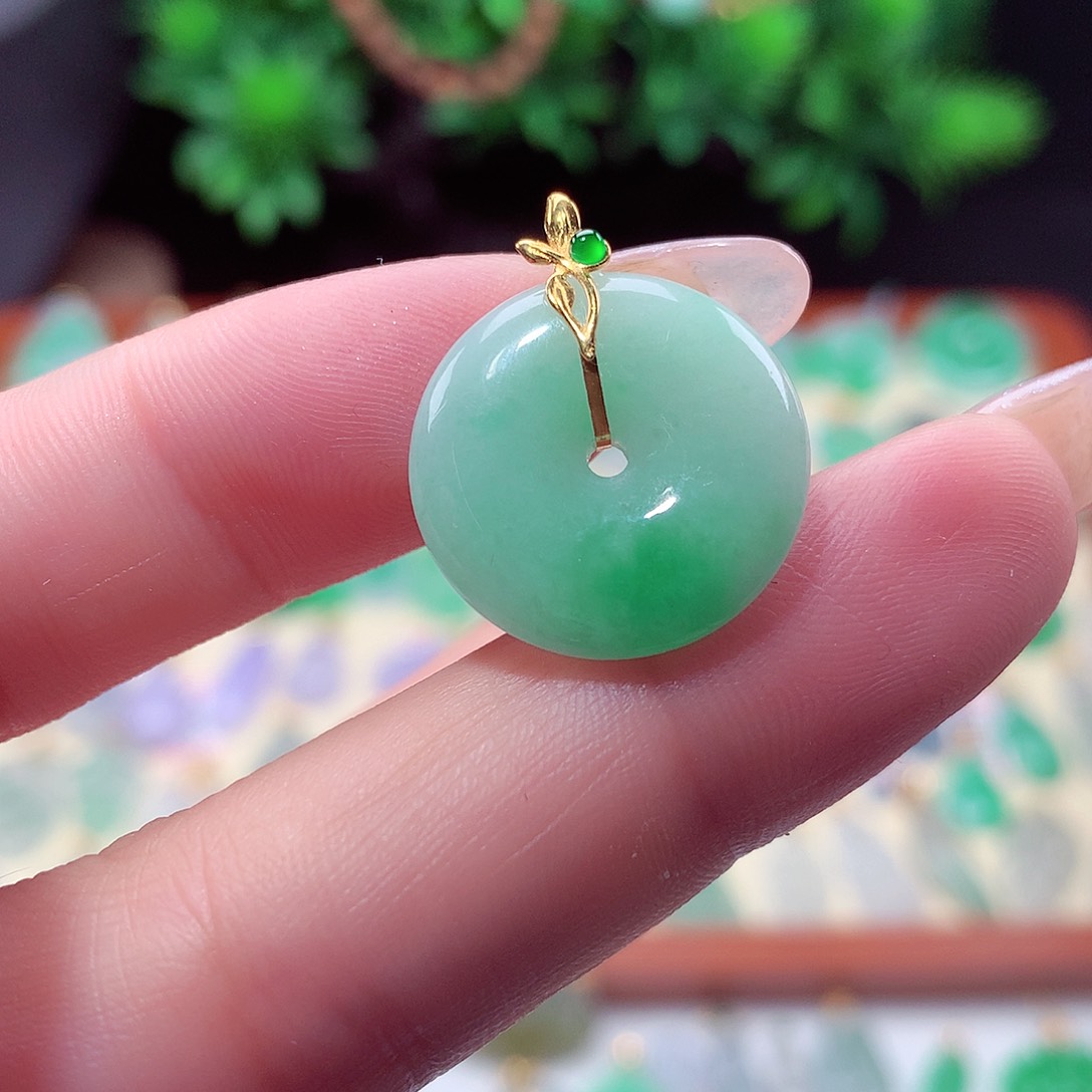 翡翠18K金镶嵌吊坠(不含链)