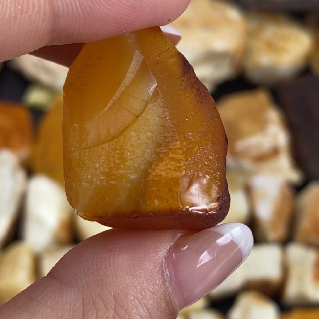 定制琥珀未镶嵌蜜蜡