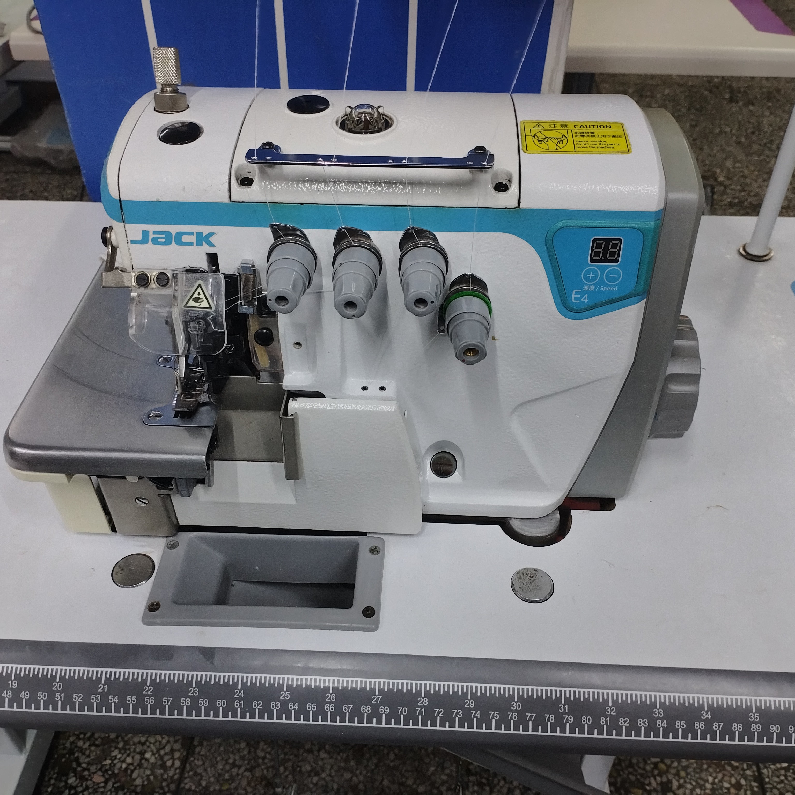 杰克E4直驱四线锁边机工业