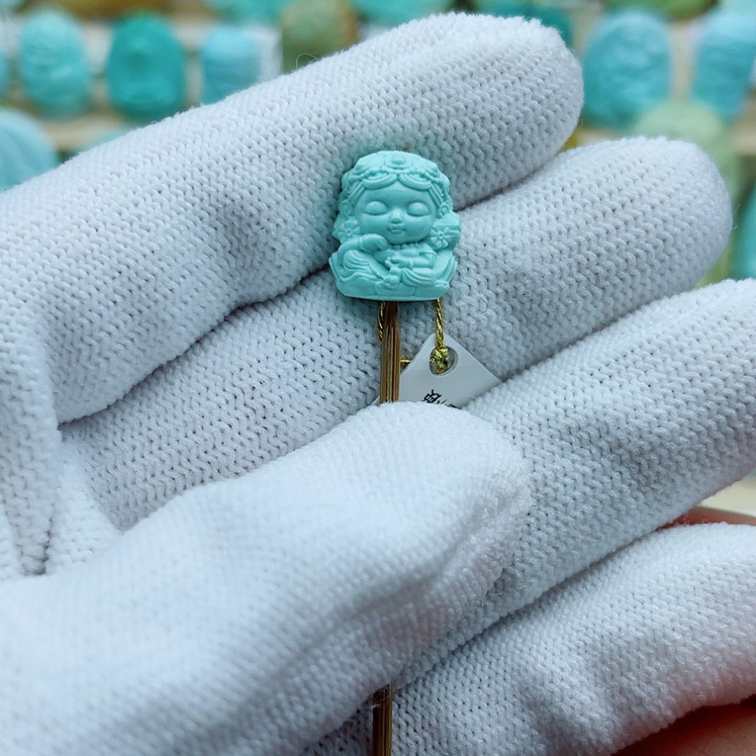 绿松石未镶嵌珠宝奇石