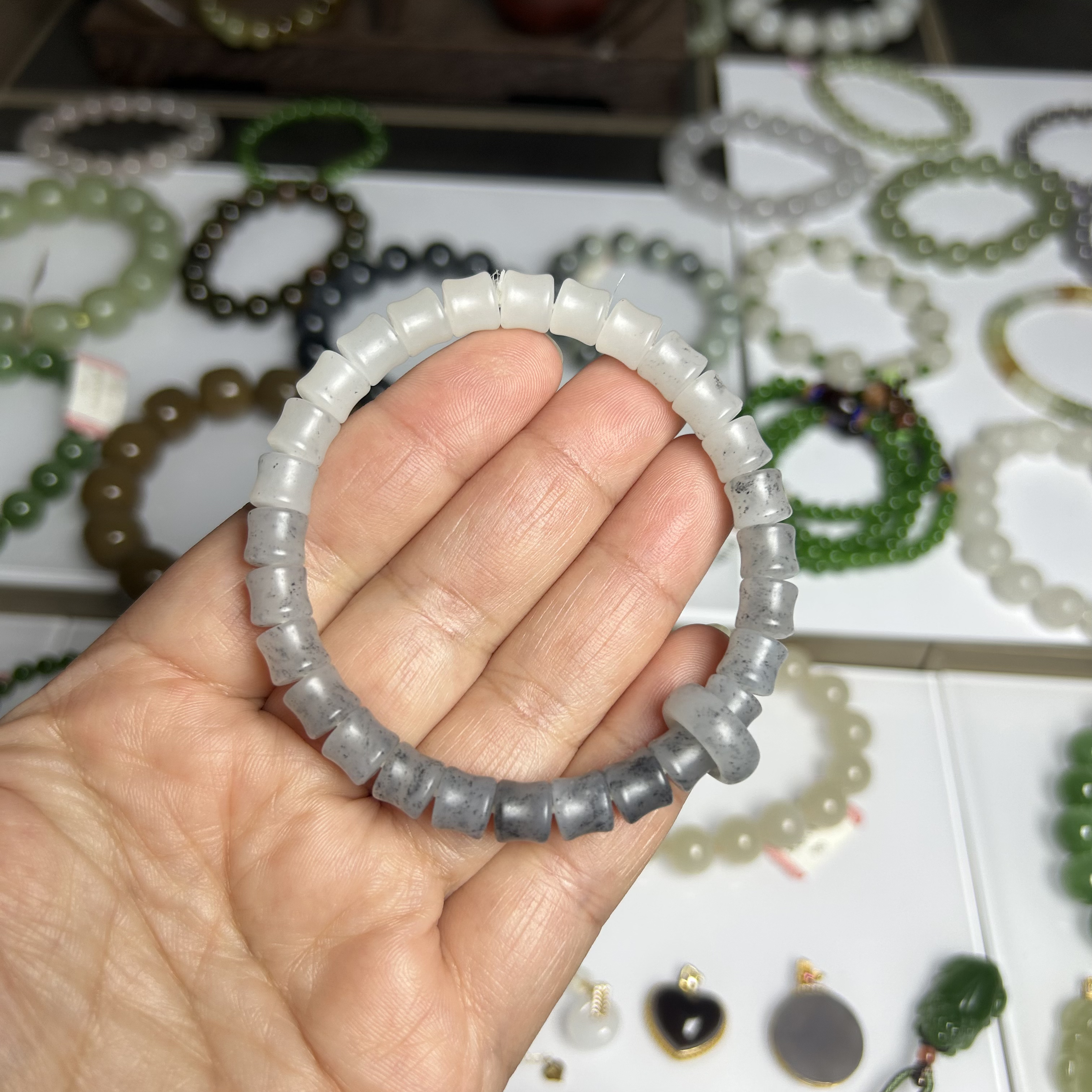 天然正品和田玉白点墨渐变精工直切竹节手串精致款式玉手串素圈