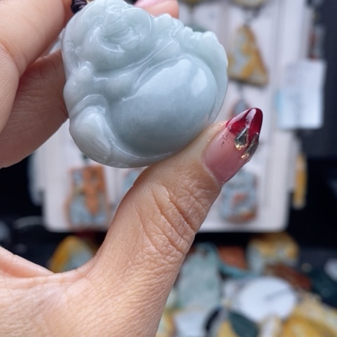 翡翠颈饰未镶嵌翡翠