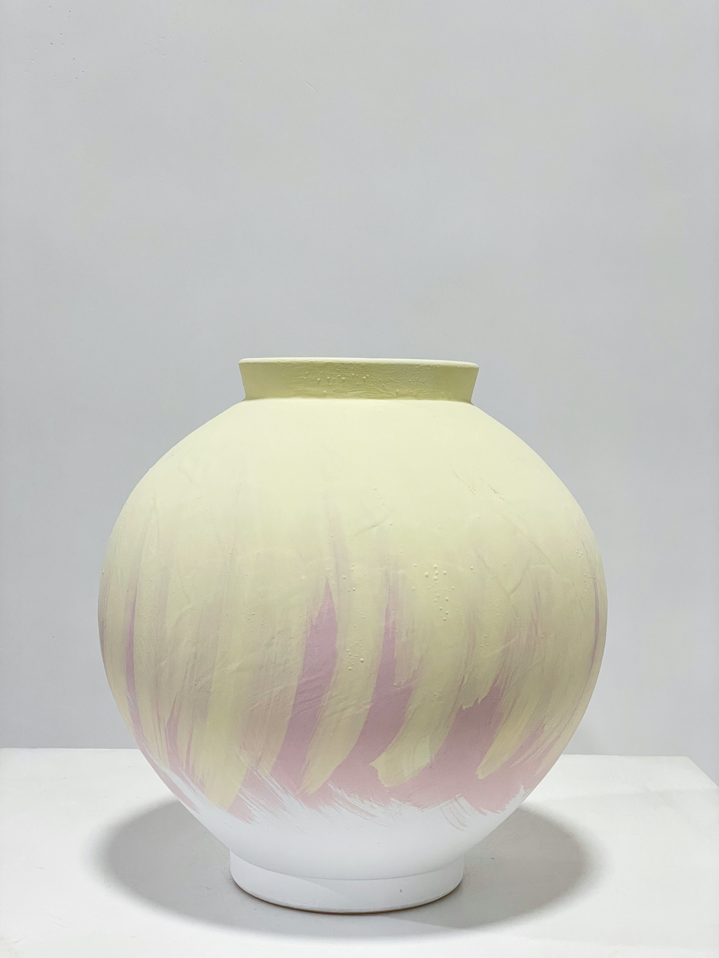 黄色羽毛手红陶艺水培花瓶