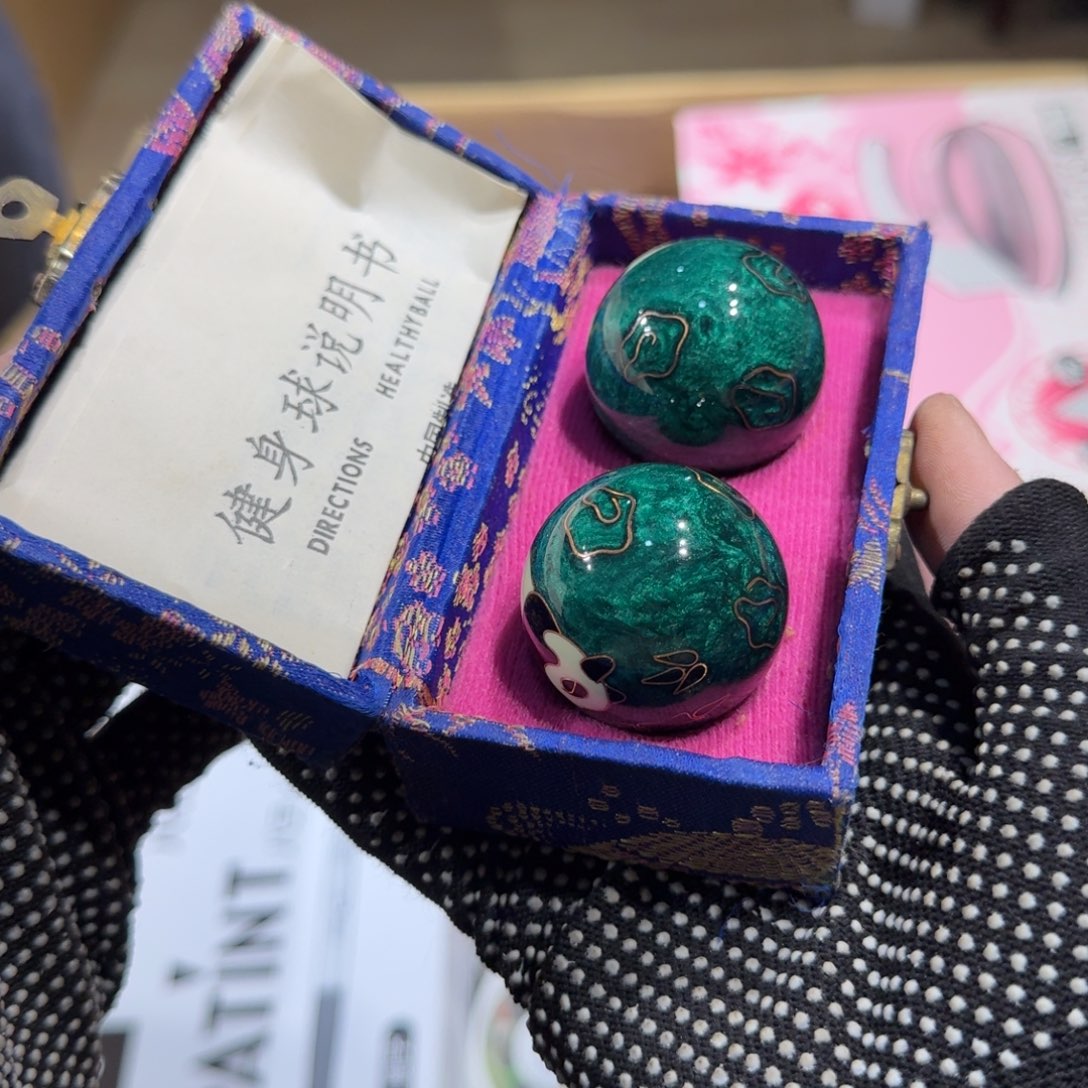 逍****?8新中古物品，谨慎下单，不保好坏311