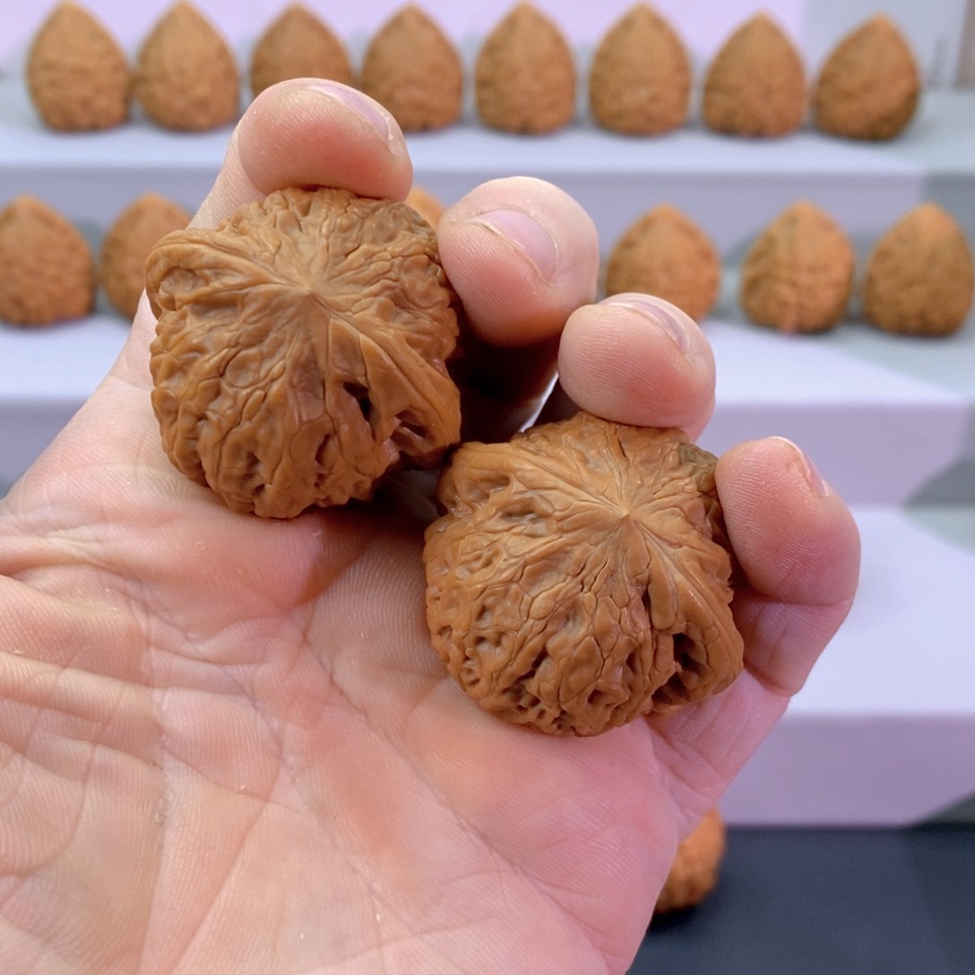 文玩核桃把件39全品铁锤